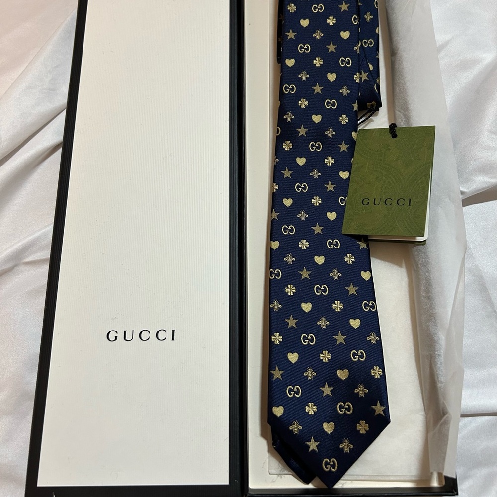 Beautiful Brand New Gucci Tie (With Tag & Gift Box)